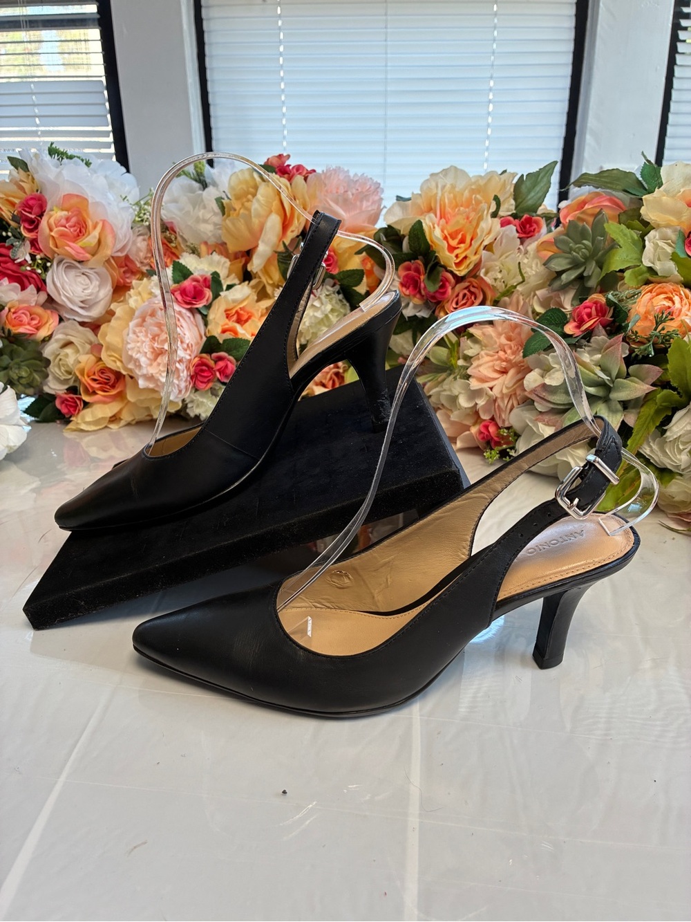 Antonio Melani Smooth Black Pointed Toe Slingback Dress Pumps Buckle Heels 6.5M